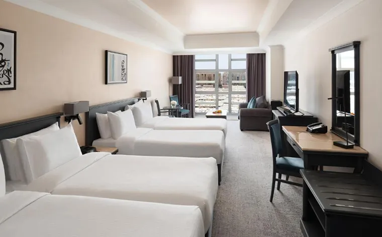 Anwar Al Madinah (4)